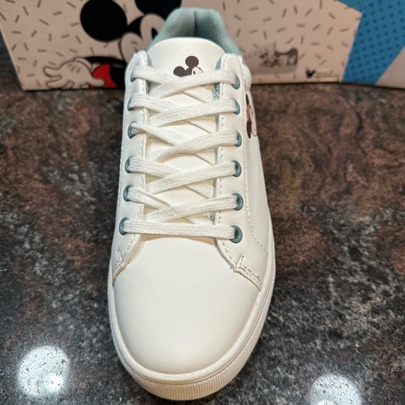 NIB Women’s Aldi Exclusive Mickey Mouse Sneakers - Picture 8 of 12